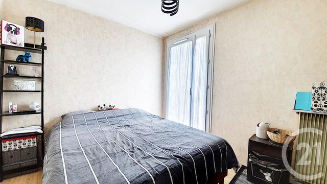 Afficher la photo en grand Appartement F3 à vendre - 3 pièces - 68.01 m2 - COLOMBES - 92 - ILE-DE-FRANCE - Century 21 Beaurepaire