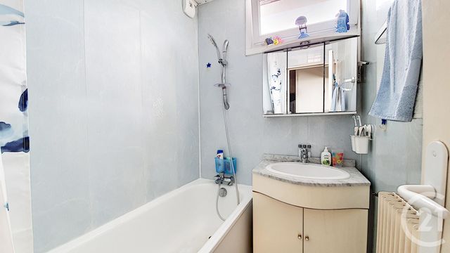 Afficher la photo en grand Appartement F3 à vendre - 3 pièces - 68.01 m2 - COLOMBES - 92 - ILE-DE-FRANCE - Century 21 Beaurepaire