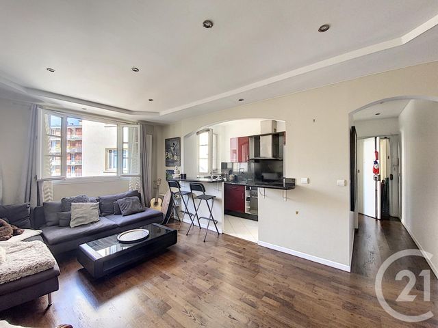 Afficher la photo en grand Appartement F2 à louer - 2 pièces - 47.87 m2 - COLOMBES - 92 - ILE-DE-FRANCE - Century 21 Beaurepaire