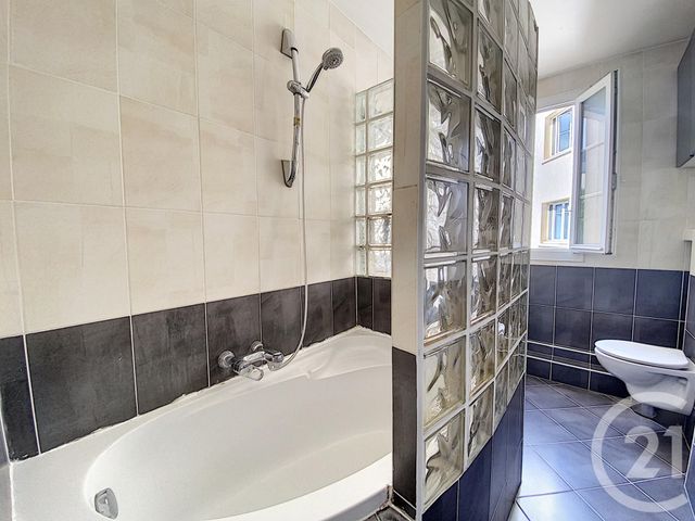 Afficher la photo en grand Appartement F2 à louer - 2 pièces - 47.87 m2 - COLOMBES - 92 - ILE-DE-FRANCE - Century 21 Beaurepaire
