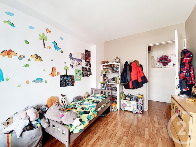 Afficher la photo en grand Appartement F4 à vendre - 4 pièces - 79.0 m2 - COLOMBES - 92 - ILE-DE-FRANCE - Century 21 Beaurepaire