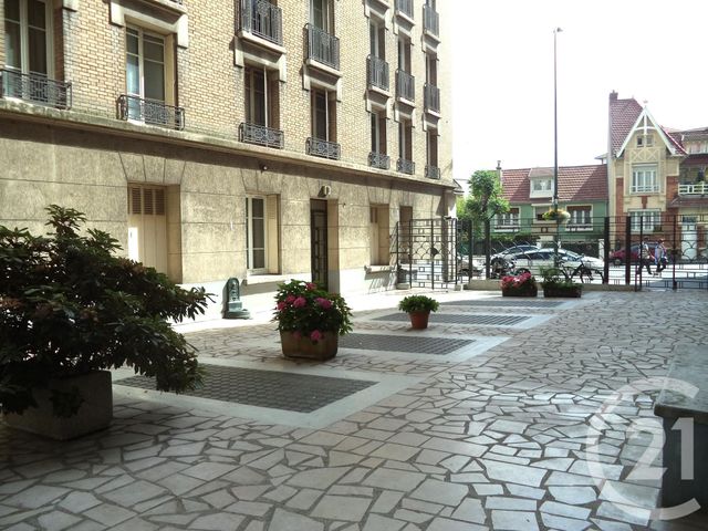 Appartement F2 à louer - 2 pièces - 55.54 m2 - COLOMBES - 92 - ILE-DE-FRANCE - Century 21 Beaurepaire Appartement F2 à louer - 2 pièces - 55.54 m2 - COLOMBES - 92 - ILE-DE-FRANCE - Century 21 Beaurepaire