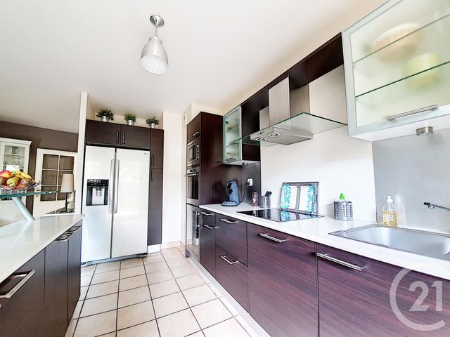 Appartement F4 à vendre - 4 pièces - 87.46 m2 - COLOMBES - 92 - ILE-DE-FRANCE - Century 21 Beaurepaire Appartement F4 à vendre - 4 pièces - 87.46 m2 - COLOMBES - 92 - ILE-DE-FRANCE - Century 21 Beaurepaire