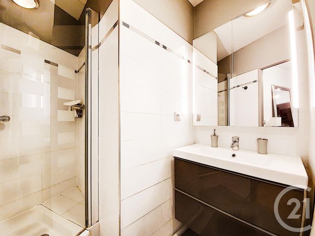 Appartement F4 à vendre - 4 pièces - 87.46 m2 - COLOMBES - 92 - ILE-DE-FRANCE - Century 21 Beaurepaire Appartement F4 à vendre - 4 pièces - 87.46 m2 - COLOMBES - 92 - ILE-DE-FRANCE - Century 21 Beaurepaire