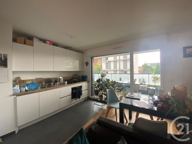 Appartement F3 à louer - 3 pièces - 61.28 m2 - COLOMBES - 92 - ILE-DE-FRANCE - Century 21 Beaurepaire