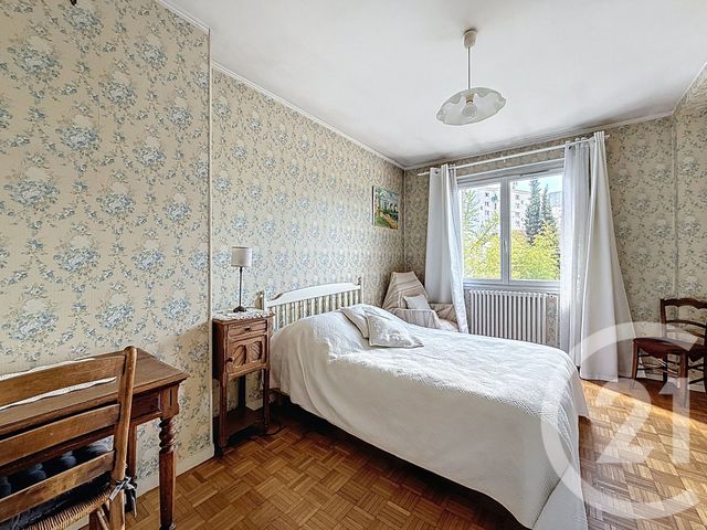 Appartement F4 à vendre - 4 pièces - 90.84 m2 - COLOMBES - 92 - ILE-DE-FRANCE - Century 21 Beaurepaire