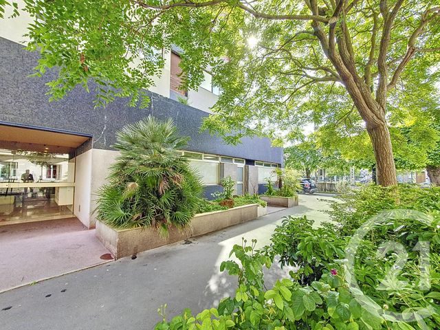 Afficher la photo en grand divers à vendre - 196.46 m2 - COURBEVOIE - 92 - ILE-DE-FRANCE - Century 21 Beaurepaire