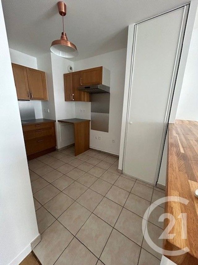 Appartement à louer - 2 pièces - 48.0 m2 - ASNIERES SUR SEINE - 92 - ILE-DE-FRANCE - Century 21 Beaurepaire