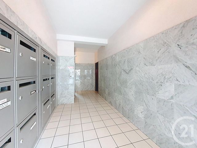 Appartement F3 à vendre - 3 pièces - 63.03 m2 - COLOMBES - 92 - ILE-DE-FRANCE - Century 21 Beaurepaire