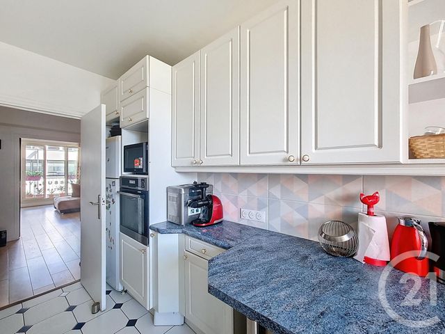 Appartement F5 à vendre - 5 pièces - 110.86 m2 - COLOMBES - 92 - ILE-DE-FRANCE - Century 21 Beaurepaire
