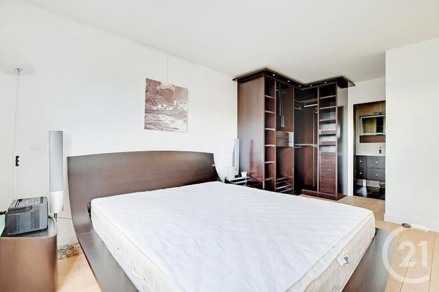 Appartement à louer - 3 pièces - 88.0 m2 - COURBEVOIE - 92 - ILE-DE-FRANCE - Century 21 Beaurepaire