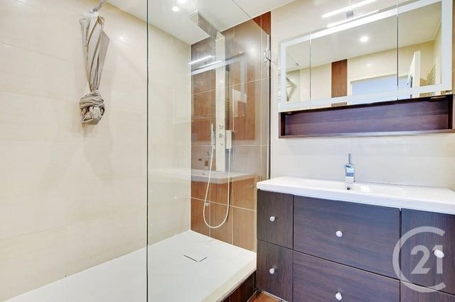 Appartement à louer - 3 pièces - 88.0 m2 - COURBEVOIE - 92 - ILE-DE-FRANCE - Century 21 Beaurepaire