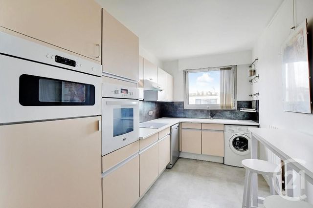 Appartement à louer - 3 pièces - 88.0 m2 - COURBEVOIE - 92 - ILE-DE-FRANCE - Century 21 Beaurepaire