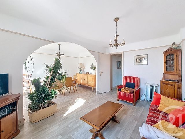 Appartement à vendre - 3 pièces - 63.57 m2 - COLOMBES - 92 - ILE-DE-FRANCE - Century 21 Beaurepaire