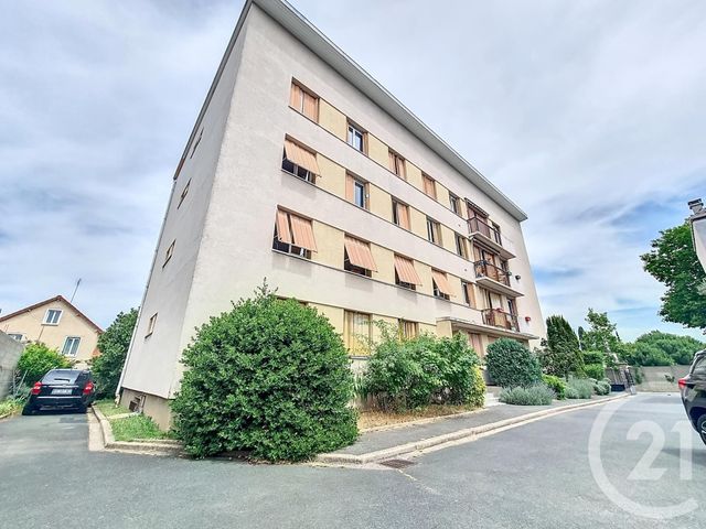 Afficher la photo en grand Appartement F4 à vendre - 4 pièces - 68.56 m2 - COLOMBES - 92 - ILE-DE-FRANCE - Century 21 Beaurepaire