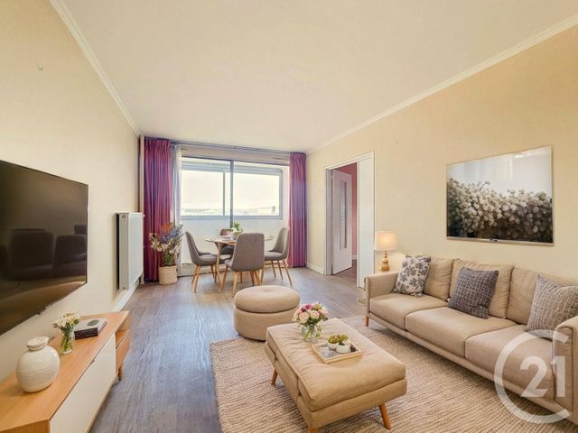 Appartement F3 à vendre - 3 pièces - 70.62 m2 - COLOMBES - 92 - ILE-DE-FRANCE - Century 21 Beaurepaire