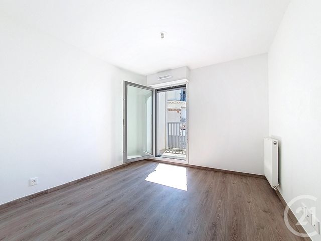 Afficher la photo en grand Appartement F3 à vendre - 3 pièces - 67.69 m2 - ASNIERES SUR SEINE - 92 - ILE-DE-FRANCE - Century 21 Beaurepaire