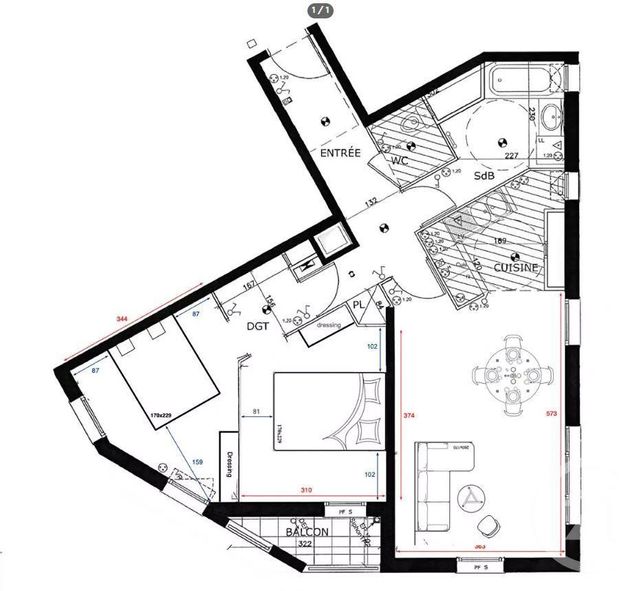 Afficher la photo en grand Appartement F3 à vendre - 3 pièces - 67.69 m2 - ASNIERES SUR SEINE - 92 - ILE-DE-FRANCE - Century 21 Beaurepaire