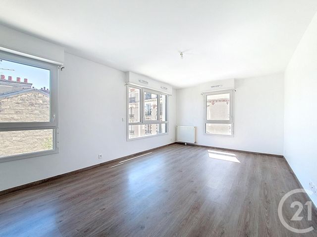 Afficher la photo en grand Appartement F3 à vendre - 3 pièces - 67.69 m2 - ASNIERES SUR SEINE - 92 - ILE-DE-FRANCE - Century 21 Beaurepaire