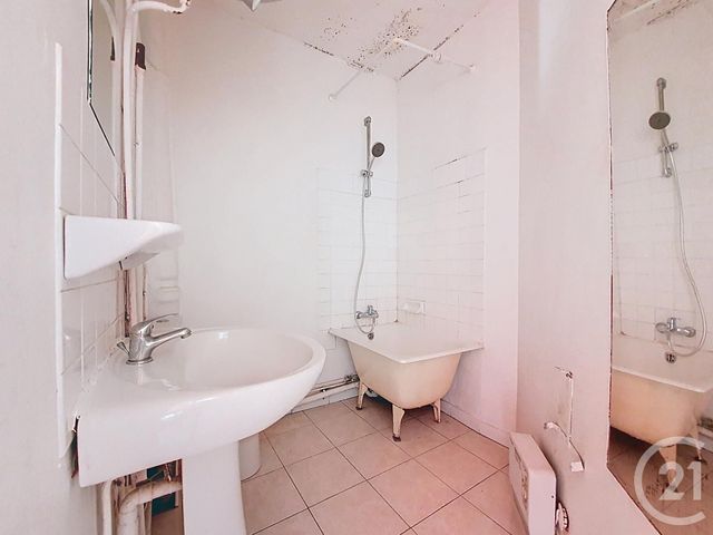 Appartement F3 à vendre - 3 pièces - 52.06 m2 - COLOMBES - 92 - ILE-DE-FRANCE - Century 21 Beaurepaire