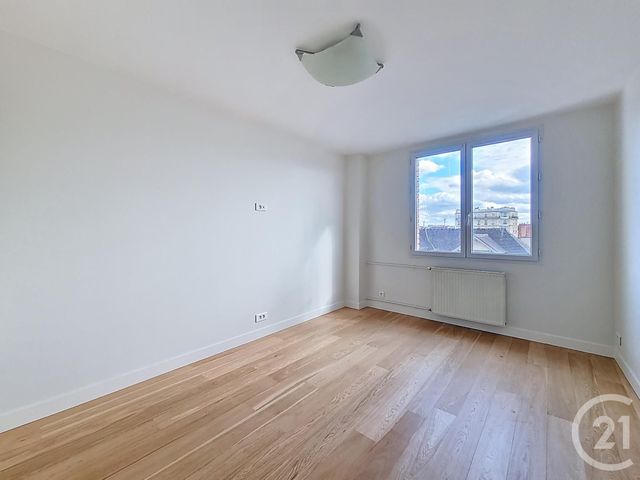 Afficher la photo en grand Appartement F2 à vendre - 2 pièces - 49.0 m2 - COLOMBES - 92 - ILE-DE-FRANCE - Century 21 Beaurepaire