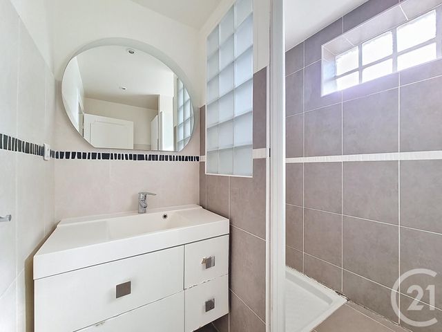 Afficher la photo en grand Appartement F2 à vendre - 2 pièces - 49.0 m2 - COLOMBES - 92 - ILE-DE-FRANCE - Century 21 Beaurepaire