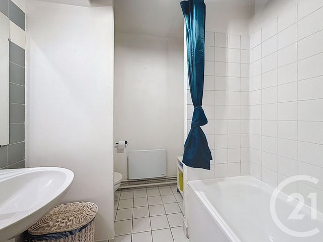 Afficher la photo en grand Appartement F1 à vendre - 1 pièce - 34.1 m2 - ASNIERES SUR SEINE - 92 - ILE-DE-FRANCE - Century 21 Beaurepaire