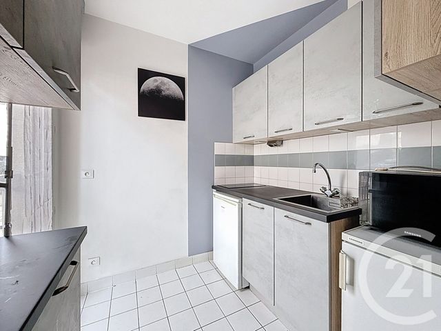 Afficher la photo en grand Appartement F1 à vendre - 1 pièce - 34.1 m2 - ASNIERES SUR SEINE - 92 - ILE-DE-FRANCE - Century 21 Beaurepaire
