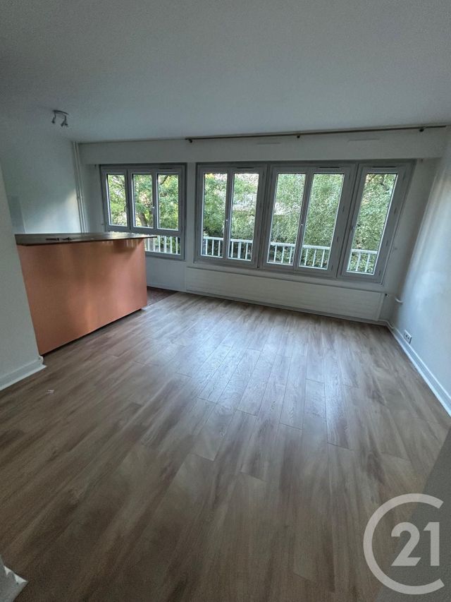 Afficher la photo en grand Appartement à louer - 2 pièces - 38.8 m2 - NEUILLY SUR SEINE - 92 - ILE-DE-FRANCE - Century 21 Beaurepaire