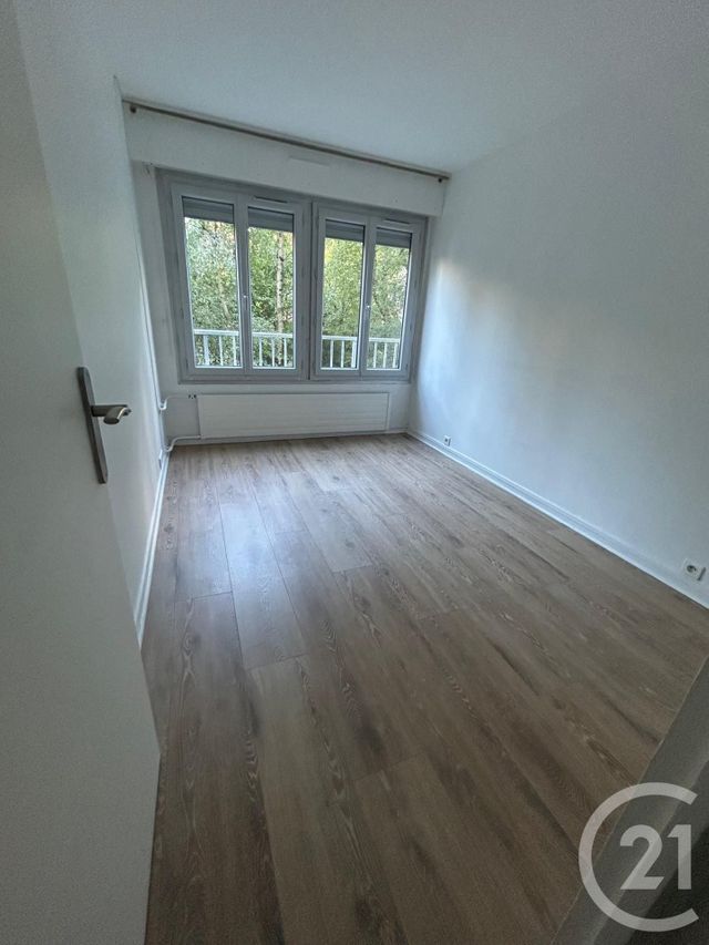 Afficher la photo en grand Appartement à louer - 2 pièces - 38.8 m2 - NEUILLY SUR SEINE - 92 - ILE-DE-FRANCE - Century 21 Beaurepaire
