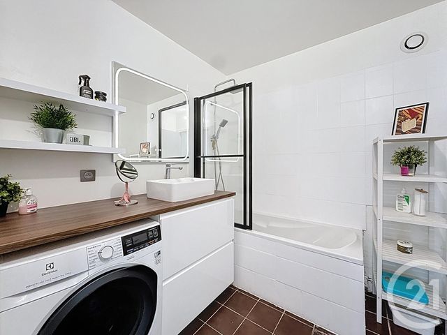 Afficher la photo en grand Appartement F5 à vendre - 5 pièces - 93.25 m2 - COLOMBES - 92 - ILE-DE-FRANCE - Century 21 Beaurepaire