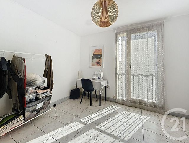 Afficher la photo en grand Appartement F5 à vendre - 5 pièces - 93.25 m2 - COLOMBES - 92 - ILE-DE-FRANCE - Century 21 Beaurepaire