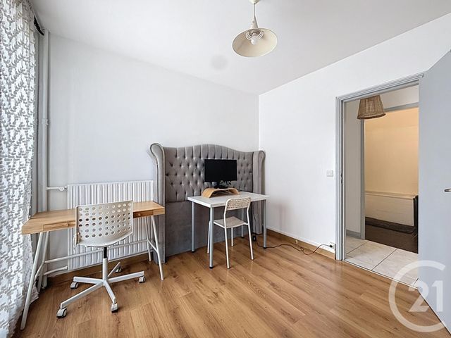 Afficher la photo en grand Appartement F5 à vendre - 5 pièces - 93.25 m2 - COLOMBES - 92 - ILE-DE-FRANCE - Century 21 Beaurepaire