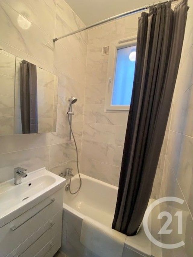 Appartement à louer - 2 pièces - 34.0 m2 - ASNIERES SUR SEINE - 92 - ILE-DE-FRANCE - Century 21 Beaurepaire