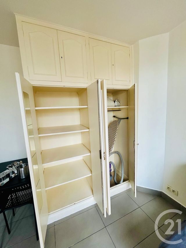 Appartement F1 à louer - 1 pièce - 15.79 m2 - ASNIERES SUR SEINE - 92 - ILE-DE-FRANCE - Century 21 Beaurepaire