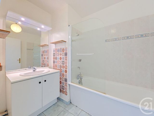 Appartement F2 à vendre - 2 pièces - 50.56 m2 - COLOMBES - 92 - ILE-DE-FRANCE - Century 21 Beaurepaire