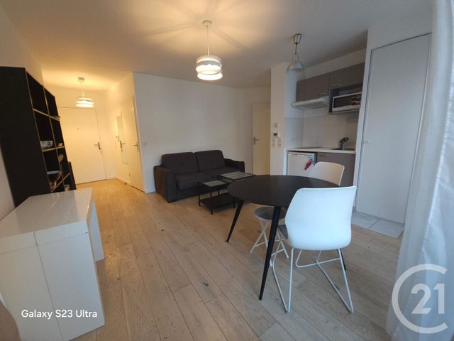 Appartement F1 à louer - 1 pièce - 30.5 m2 - BOIS COLOMBES - 92 - ILE-DE-FRANCE - Century 21 Beaurepaire