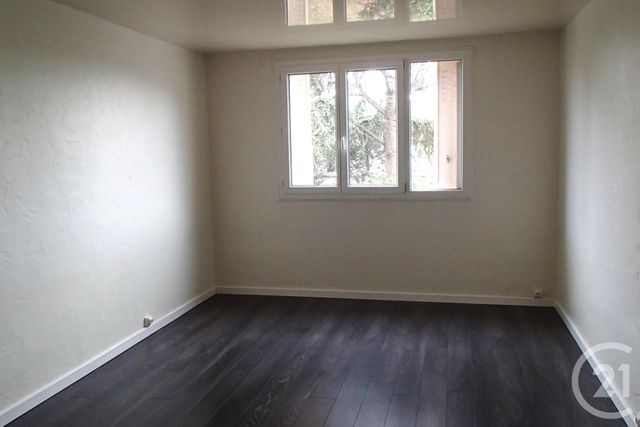 Afficher la photo en grand Appartement F3 à louer - 3 pièces - 54.62 m2 - COLOMBES - 92 - ILE-DE-FRANCE - Century 21 Beaurepaire