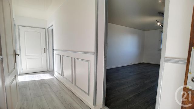 Afficher la photo en grand Appartement F3 à louer - 3 pièces - 54.62 m2 - COLOMBES - 92 - ILE-DE-FRANCE - Century 21 Beaurepaire