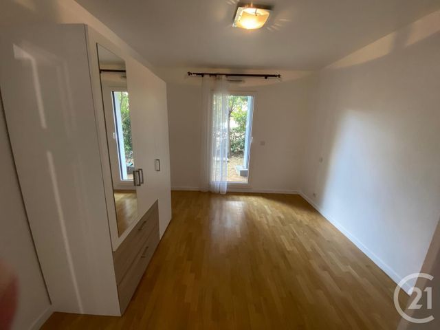 Afficher la photo en grand Appartement à louer - 2 pièces - 43.0 m2 - ISSY LES MOULINEAUX - 92 - ILE-DE-FRANCE - Century 21 Beaurepaire