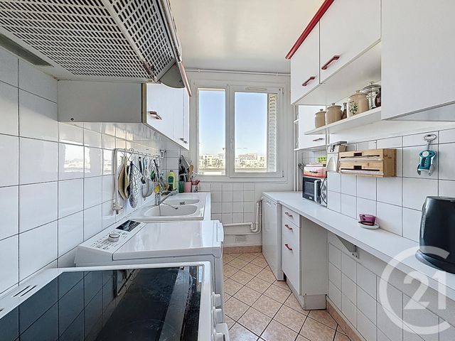 Afficher la photo en grand Appartement F4 à louer - 4 pièces - 64.0 m2 - COLOMBES - 92 - ILE-DE-FRANCE - Century 21 Beaurepaire