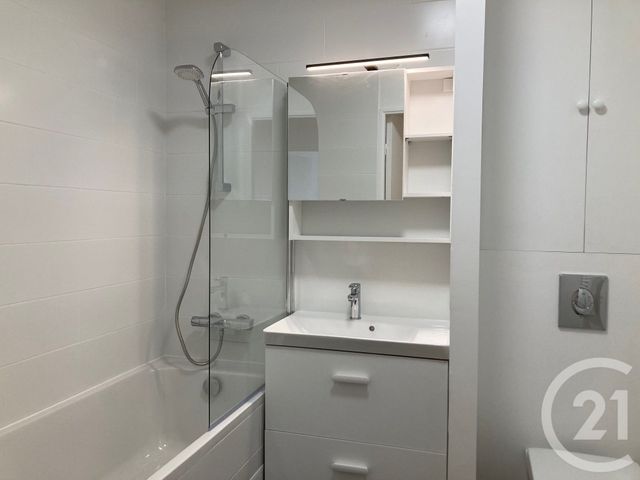 Appartement F2 à louer - 2 pièces - 46.38 m2 - RUEIL MALMAISON - 92 - ILE-DE-FRANCE - Century 21 Beaurepaire