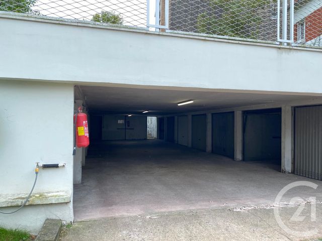 parking à louer - 18.0 m2 - ASNIERES SUR SEINE - 92 - ILE-DE-FRANCE - Century 21 Beaurepaire