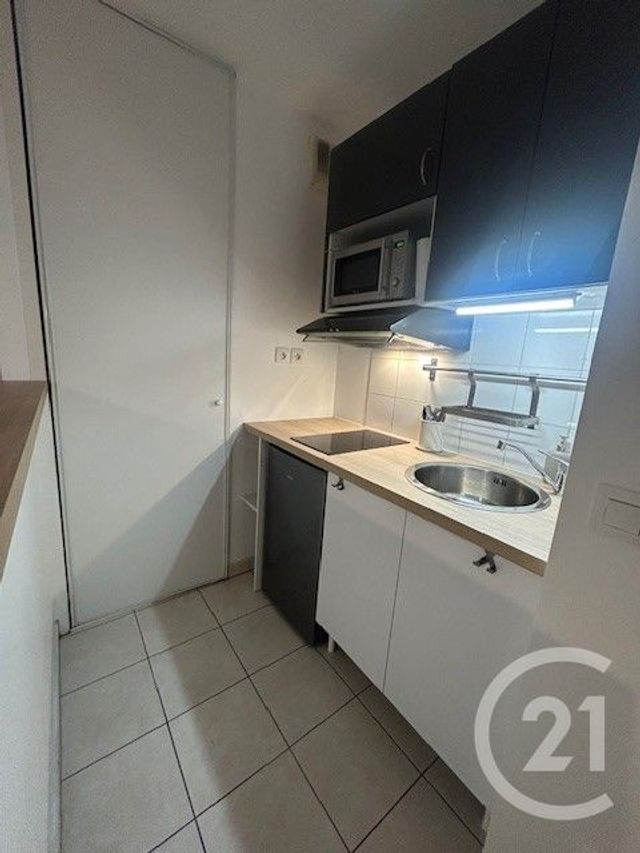 Appartement F1 à louer - 1 pièce - 32.0 m2 - COLOMBES - 92 - ILE-DE-FRANCE - Century 21 Beaurepaire