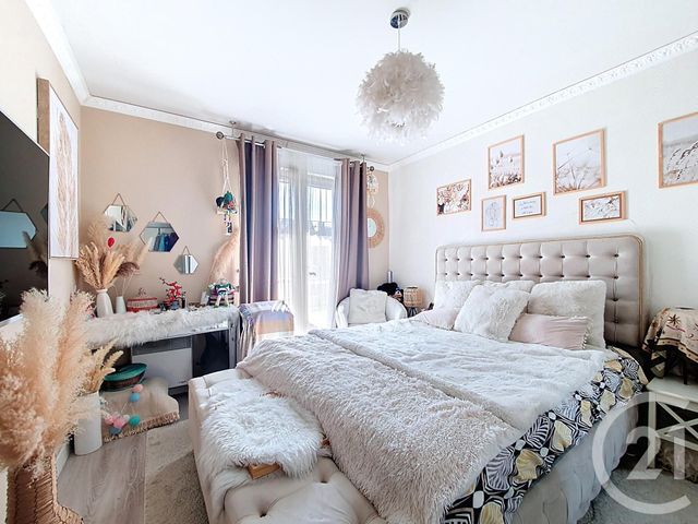 Appartement F3 à vendre - 3 pièces - 60.81 m2 - COLOMBES - 92 - ILE-DE-FRANCE - Century 21 Beaurepaire