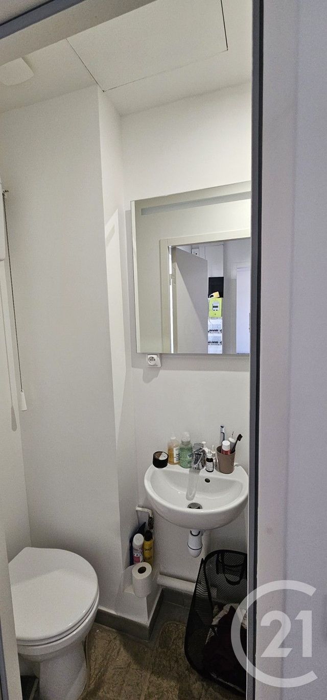 Appartement F1 à louer - 1 pièce - 24.0 m2 - ASNIERES SUR SEINE - 92 - ILE-DE-FRANCE - Century 21 Beaurepaire