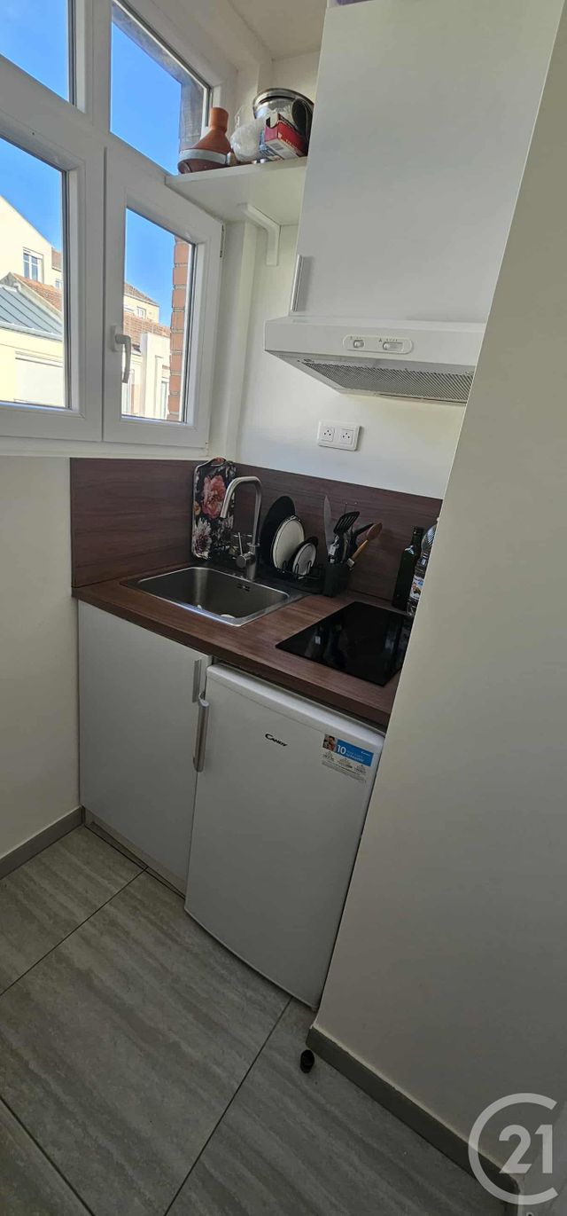 Appartement F1 à louer - 1 pièce - 24.0 m2 - ASNIERES SUR SEINE - 92 - ILE-DE-FRANCE - Century 21 Beaurepaire
