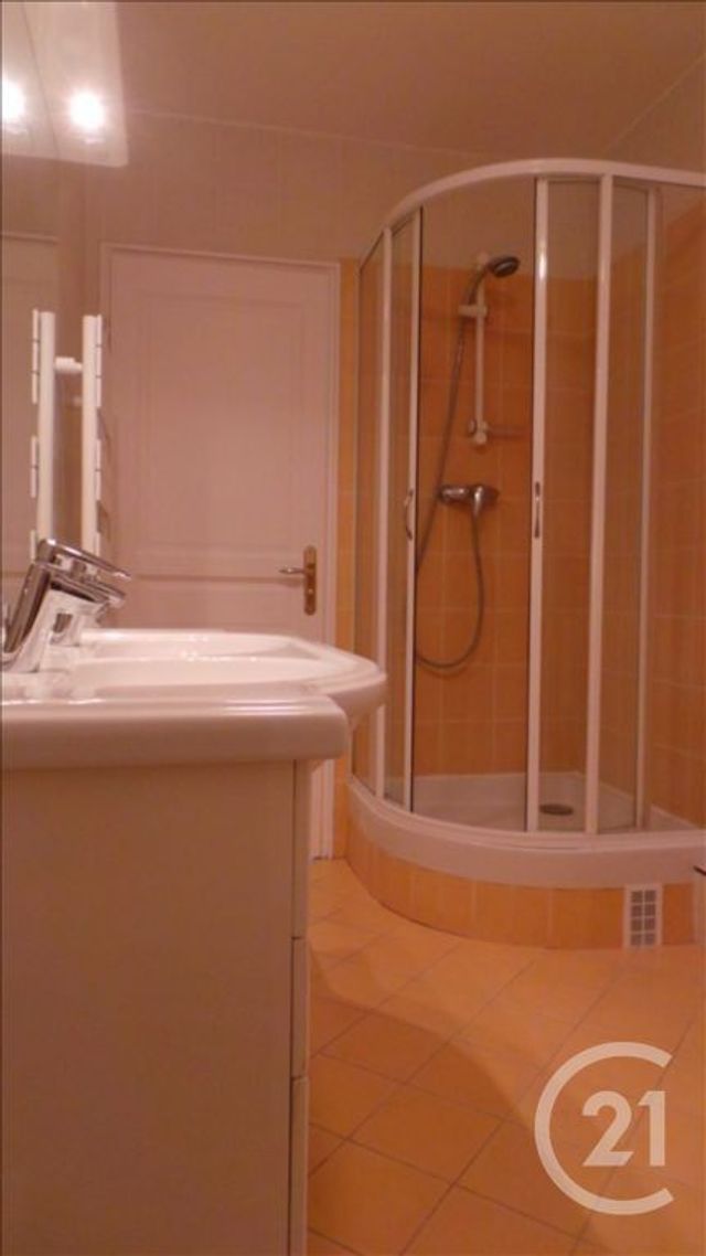 Appartement Studio à louer - 1 pièce - 41.0 m2 - ASNIERES SUR SEINE - 92 - ILE-DE-FRANCE - Century 21 Beaurepaire