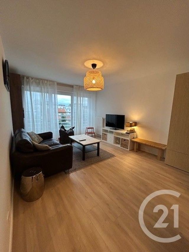 Appartement à louer - 3 pièces - 62.0 m2 - COLOMBES - 92 - ILE-DE-FRANCE - Century 21 Beaurepaire