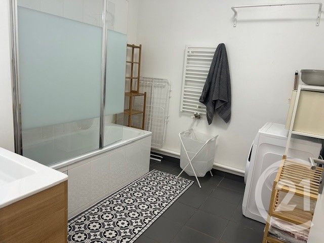 Appartement à louer - 3 pièces - 62.0 m2 - COLOMBES - 92 - ILE-DE-FRANCE - Century 21 Beaurepaire